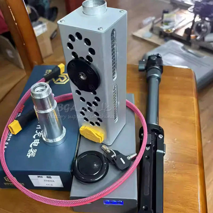 260W Laser Obstacle Removal Machines Customized Handheld Laser Retractable Lens Pump Source Laser Operating Range 0-20 m 0-50 m